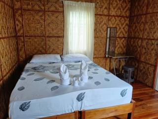 PalomaVilla Resort Non Air-Condition Rooms - Bolod - 5