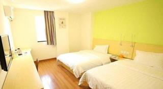 7 Days Inn Jinan Changqing Jingshi West Road Center - Jinan - 4