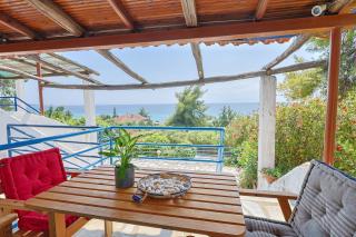 Angie by the sea - 4