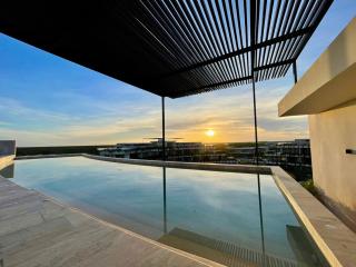 Luxury Loft minutes from the sea! - 9