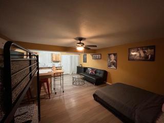 River getaway Downstairs unit - 1