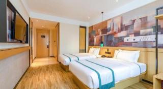 City Comfort Inn Zhanjiang Central People's Hospital High-speed Railway Station - 1