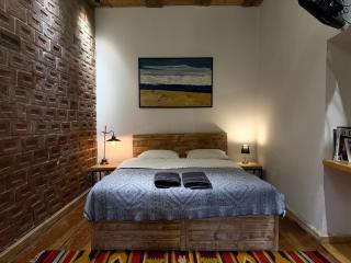 Loft-style apt on Virmenska str - Lviv - 9