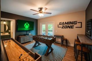 Xbox Hot Tub Gameroom 1 mi Silver Dollar City community indoor pool - Branson - 9