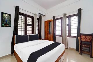 Super Hotel O West Hill near Mietra Hospital - Varakal - 9