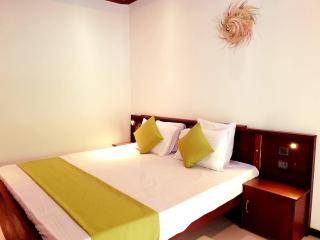 Happy Three Holiday Homes - Hikkaduwa - 2