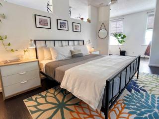 Artsy NOLA Loft minutes to French Quarter - New Orleans - 4