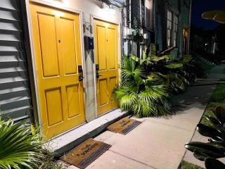 Artsy NOLA Loft minutes to French Quarter - New Orleans - 2
