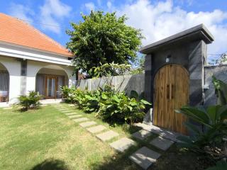 KENZIE GUEST HOUSE Uluwatu - Badung - 8