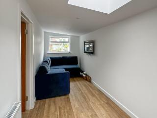 Harold House - Deal - 2