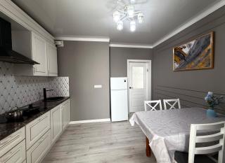 Raimbek1 Residence 1br next to metro & drinking water as a gift - - 1