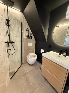 Newly Renovated Rom Bergen Fana - 5