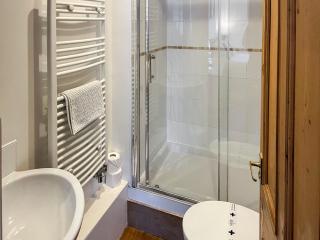 Hidden Treasure-Uk48779 - Whitby - 4
