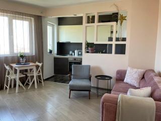 Prem High Rise, Views, Free Parking - Plovdiv - 8