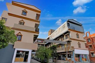 Hotel O New Westin Park - Ahmedabad - 8