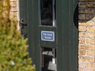 Boot Room - Benniworth - 9