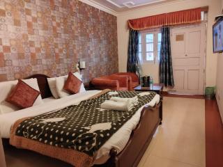 Hotel Aroma Nainital In house parking - Nainital - 7