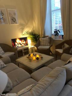 Lovely Bed and Breakfast in Chichester nr Festival Theatre City Centre and Goodwood Top Floor Spacious Kingsize Ensuite - Lavant - 5