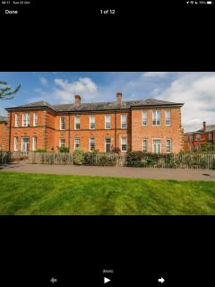 Lovely Bed and Breakfast in Chichester nr Festival Theatre City Centre and Goodwood Top Floor Spacious Kingsize Ensuite - 0