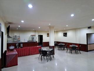 Hotel Augusta Jakarta - Jacarta - 6