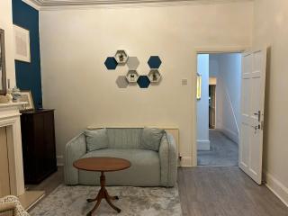 Cozy Cottage inspired 1 bed Flat - Romford - 2