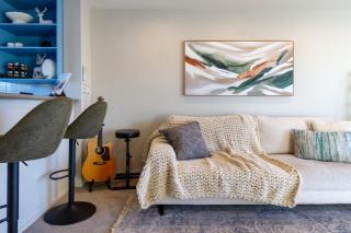 Central & Stylish - Modern Comfort in Christchurch - Christchurch - 6