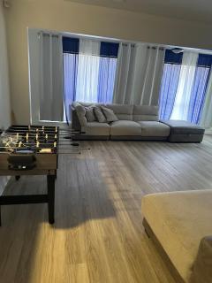 Royale Palace Spacious 3brs 2 baths home - Montgomery - 3