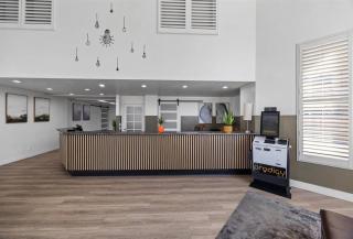 Prodigy Hotel, a Days Inn by Wyndham - Davis - 3