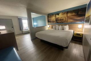 Days Inn & Suites by Wyndham York - York - 1