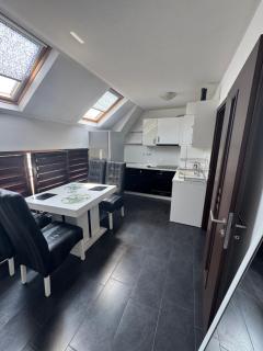 Urban Bay Studio - 3