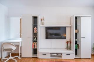 Ceahlau Cozy House with Terrace, Bbq & Free Parking - Braşov - 3
