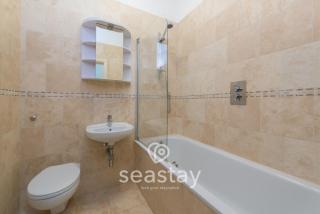 East Cliff Sea View Inc Parking & Garden - Kent - 6