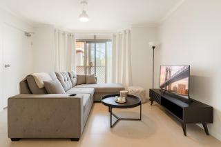 Comfortable 1BR near UQ, River Walks & Pool - Brisbane - 0