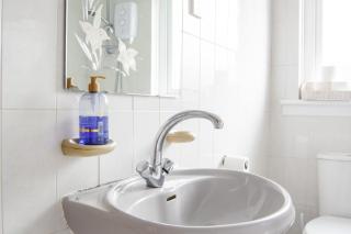 3 Bedroom Detached Bungalow in Dundee with large Gardens - Dundee - 1