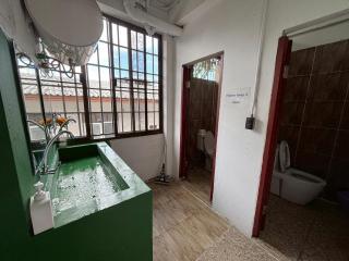 O'Kane's Pub and Hostel - Chiang Rai - 4