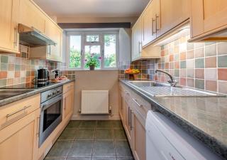 Smithies Cottage - Saint Brides - 3