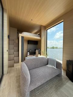 Boutique Houseboat Stay Romantic Getaway for Two - Monnickendam - 0