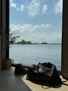 Boutique Houseboat Stay Romantic Getaway for Two - Monnickendam - 6