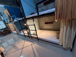 O'Kane's Pub and Hostel - Chiang Rai - 9