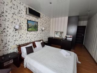 Panoramic view apartment Poznyaky - Kyiv - 6