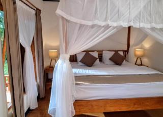 Lonthar B&B - Riung - 6