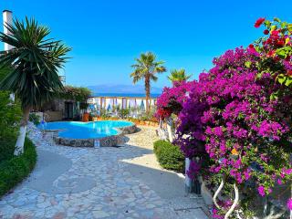 Picco Luxury Studio Apartment, Bougainville Bay - Saranda - 2