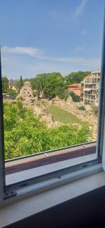Roman panorama - unique view over ruins, steps to beach - 9
