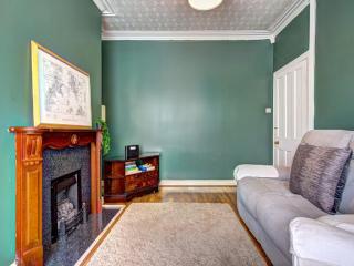Pass the Keys Modern Two Bedroom Home by Levenshulme Station - Manchester - 3