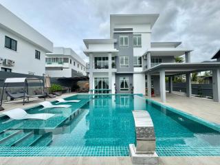 Private Pool Retreat, Langkawi Villa w/ Karaoke by Zervin - Kuah - 9