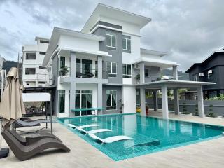 Private Pool Retreat, Langkawi Villa w/ Karaoke by Zervin - 0