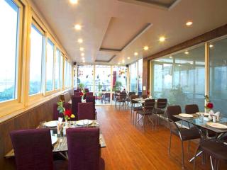 Hotel Palm Do'r # Walking Distance to New Delhi Station # Parking # Family Hotel # Customer's Choice Hotel # Top Rated Hotel - Neu-Delhi - 7