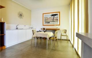 4 Bedroom Cozy Home In Mascalucia - Mascalucia - 1