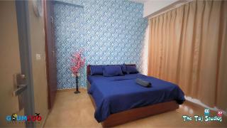 Luxuries Stay in Noida with Swimming Pool #Night Club #Party #Cafe at Mall - GHUMLOO - Noida - 3