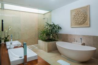 Luxury 5BR Canggu Villa with Private Pool, Rice Fields View & Beach Nearby - The Palm House - Canggu - 5